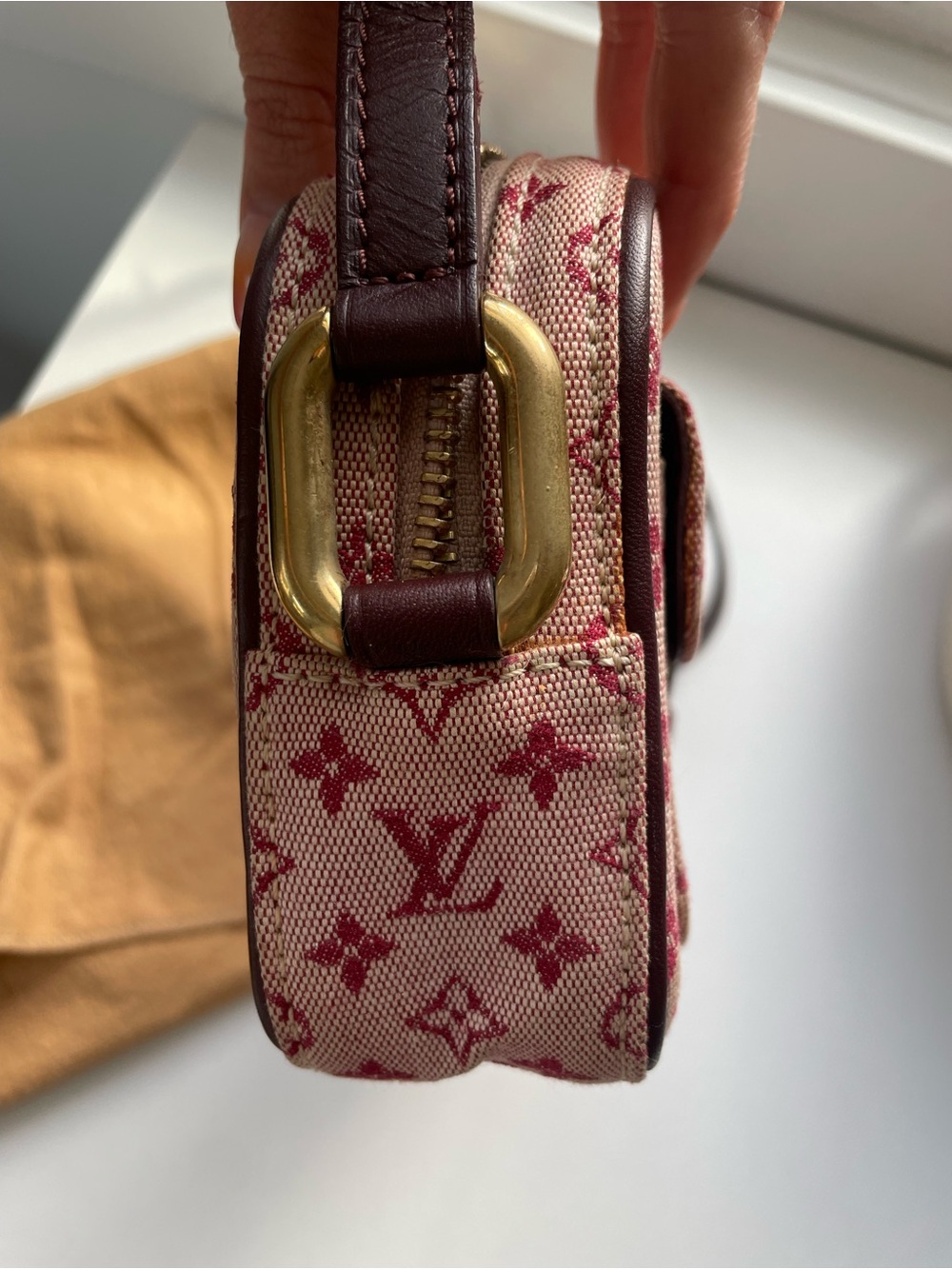 Authentic Vintage Louis Vuitton Monogram Mini Juliet Bag - Picture 8 of 10